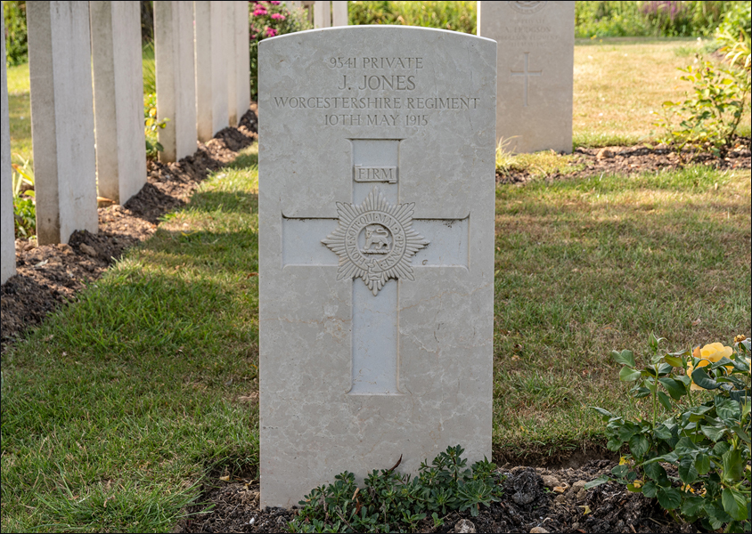 Jones James 96 844x600